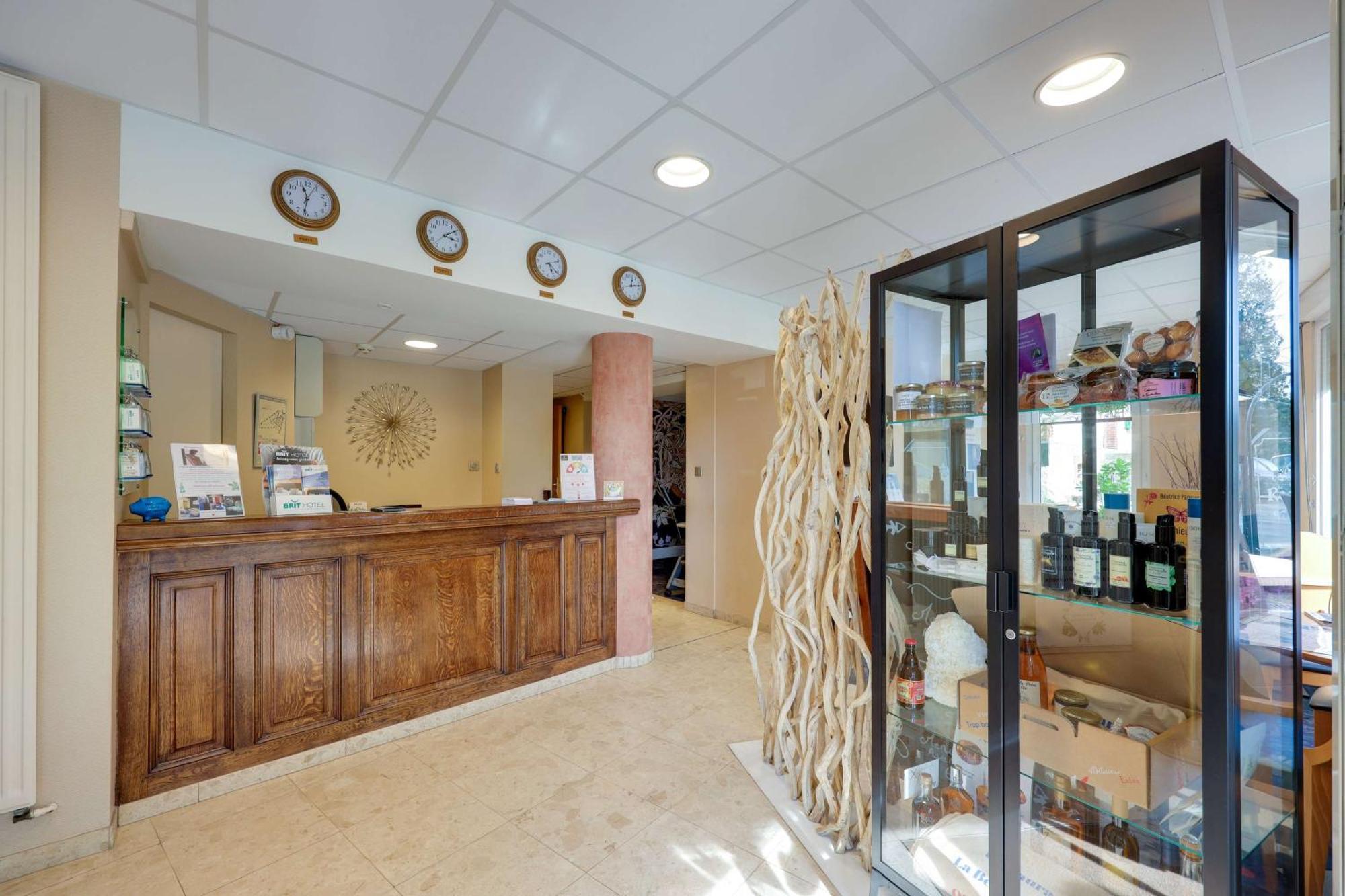 Brit Hotel & Spa Le Roc Au Chien Bagnoles de l'Orne Normandie Экстерьер фото